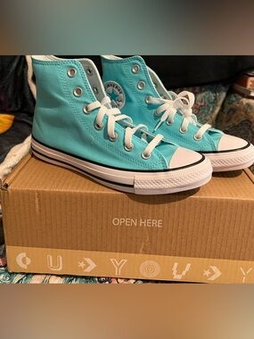 Converse High Top *CUSTOM* Chuck Taylor in Teal/Turquoise